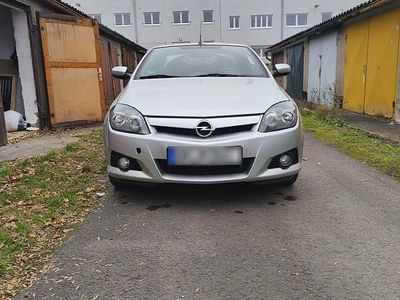 Usata Opel Tigra 90 CV (66 kW) 2009 Cabrio