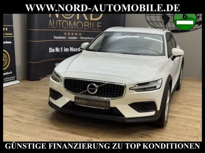 Gebraucht Volvo V60 CC 197 PS (144 kW) 2022 Weiß Kombi