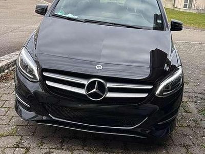 Mercedes B180
