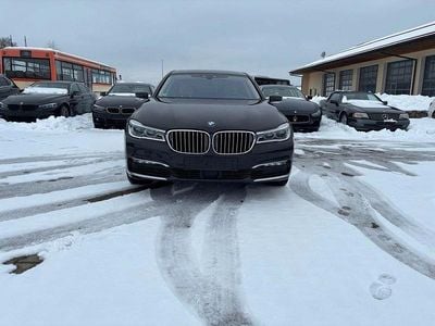 Gebraucht BMW 750L Performance 449 PS (330 kW) 2018 Schwarz Limousine