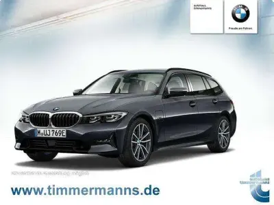 Gebraucht BMW 330e Shadowline 292 PS (214 kW) 2021
