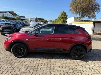 Second-hand Opel Grandland X GS Line 131 CP (96 kW) 2022 Roșu SUV