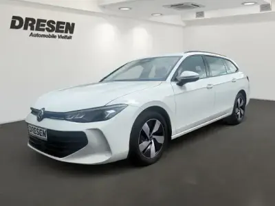 Gebraucht VW Passat 150 PS (110 kW) 2025 Weiss Kombi