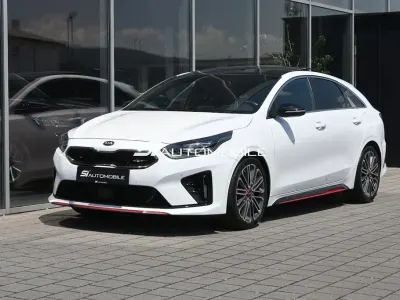 Gebraucht Kia ProCeed GT 204 PS (150 kW) 2019 Sonderlackierung deluxeweiss m Kombi
