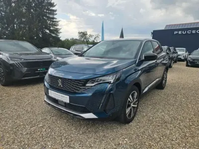 Gebraucht Peugeot 3008 Allure 131 PS (96 kW) 2022 Blau (metallic) SUV