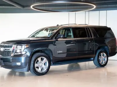 Gebraucht Chevrolet Suburban LT 360 PS (264 kW) 2020 Grau SUV