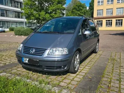 Gebraucht VW Sharan Comfortline 140 PS (102 kW) 2009 Grau Van / Kleinbus