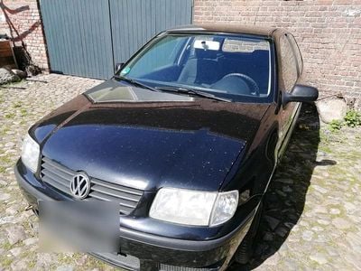 Second-hand VW Polo 60 CP (44 kW) 2001 Negru Hatchback