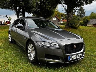 Gebraucht Jaguar XF Portfolio 163 PS (119 kW) 2016 Grau Limousine