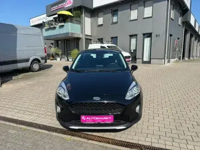 Gebraucht Ford Fiesta Active 101 PS (74 kW) 2019 Schwarz Kleinwagen