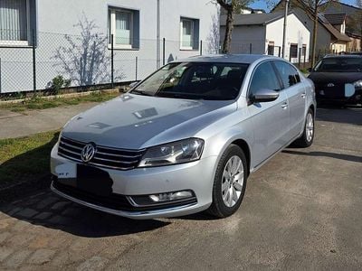 Usata VW Passat Exclusive 122 CV (89 kW) 2012 Argento Berlina