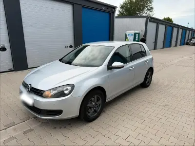 Gebraucht VW Golf VI 80 PS (58 kW) 2010 Silber Kleinwagen
