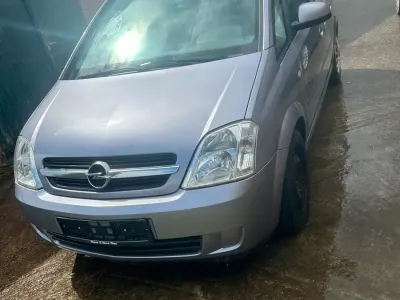 Gebraucht Opel Meriva 90 PS (66 kW) 2006 Violet Van / Kleinbus