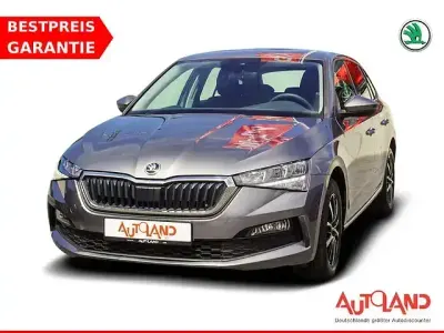 Gebraucht Skoda Scala Active 95 PS (69 kW) 2022 Grau Kleinwagen