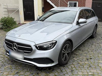 Mercedes E200