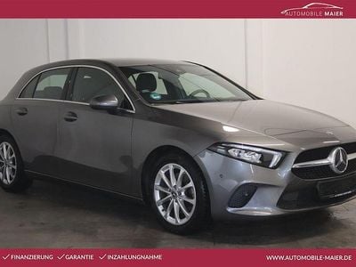 Grau Gebraucht 2019 Mercedes A220 Progressive Limousine | 19.900 € (Superpreis)