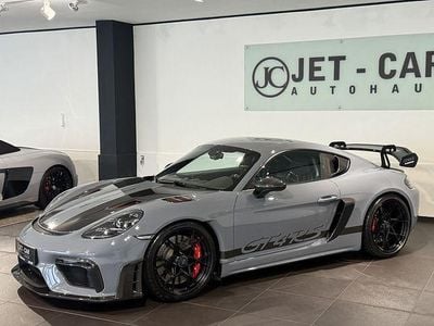 Porsche Cayman GT4