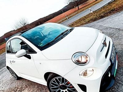 Gebraucht Abarth 595 145 PS (106 kW) 2019 Weiß Kleinwagen