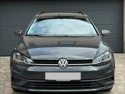 Second-hand VW Golf VII Trendline 116 CP (85 kW) 2017 Gri Break