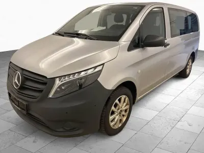 Gebraucht Mercedes Vito 163 PS (119 kW) 2023 Silber Van