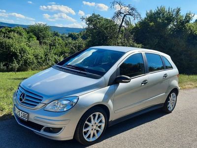 Mercedes B180
