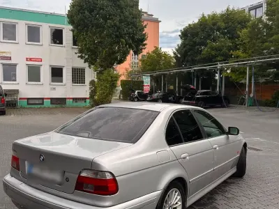 Gebraucht BMW 520 177 PS (130 kW) 2002 Silber Limousine