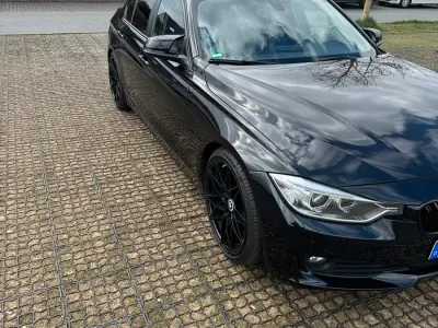 Usata BMW 320 184 CV (135 kW) 2014 Nero Berlina