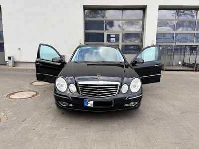 Mercedes E280