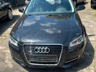 Gebraucht Audi A3 Attraction 125 PS (91 kW) 2012 Schwarz Kleinwagen