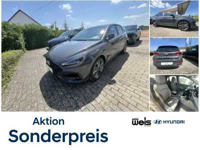 Gebraucht Hyundai i30 Advantage 140 PS (102 kW) 2025 Ecotronic grey Limousine