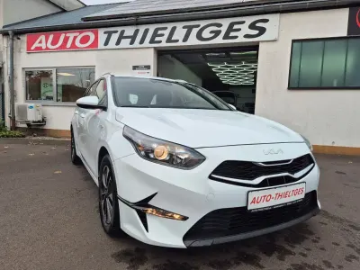 Neu Kia Ceed Sportswagon 140 PS (102 kW) 2026 Weiß Kombi