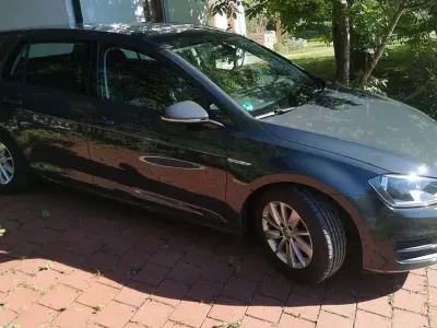 Gebraucht VW Golf VII Trendline 110 PS (80 kW) 2015 Grau Limousine