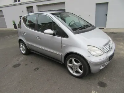 Gebraucht Mercedes A190 125 PS (91 kW) 2002 Silber Kleinwagen