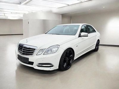 Second-hand Mercedes E200 Avantgarde 136 CP (100 kW) 2012 Alb Berlinǎ