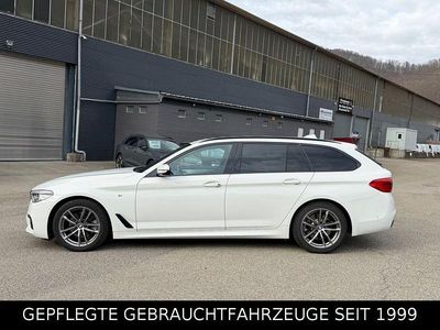 Gebraucht BMW 520 M Sport 190 PS (139 kW) 2020 Alpinweiss iii Kombi