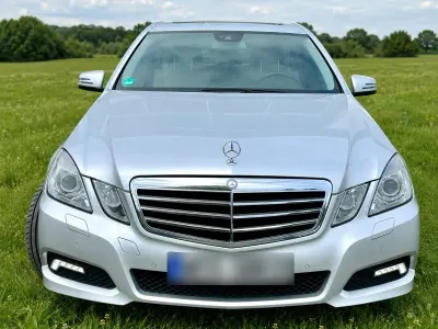 Gebraucht Mercedes E200 Avantgarde 184 PS (135 kW) 2009 Silber Limousine