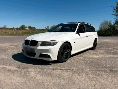 Używany BMW 330 M Sport 245 KM (180 kW) 2011 Biały Kombi