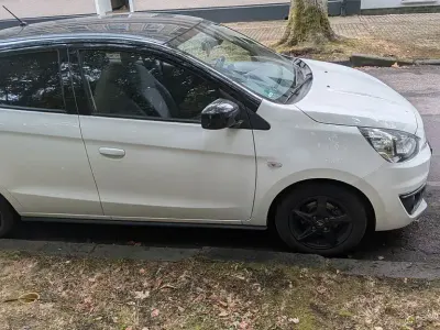 Gebraucht Mitsubishi Space Star Top 80 PS (58 kW) 2017 Schwarz Kleinwagen