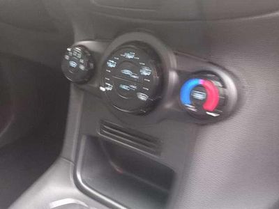 Gebraucht Ford Fiesta 69 PS (50 kW) 2013 Kleinwagen