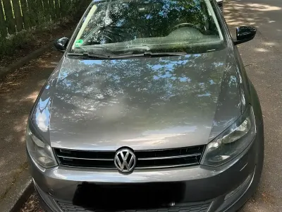 Gebraucht VW Polo Style 75 PS (55 kW) 2011 Grau Kleinwagen