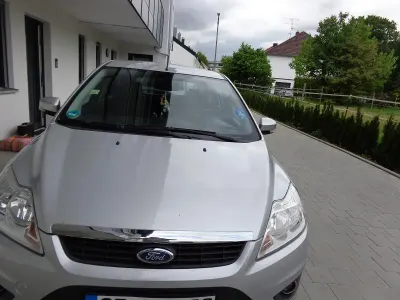 Begagnad Ford Focus 115 HK (84 kW) 2009 Silver Sedan