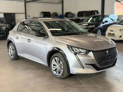 Second-hand Peugeot e-208 Allure 11 kW (15 CP) 2023 Gri Hatchback