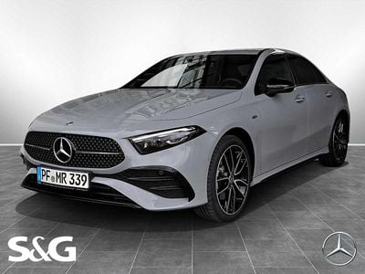 Usata Mercedes A250 AMG 120 CV (88 kW) 2025 Manufaktur lack manufaktur alpin Berlina