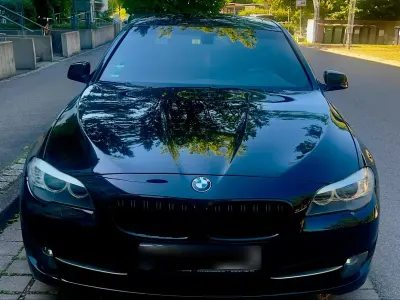 Gebraucht BMW 520 184 PS (135 kW) 2012 Schwarz Kombi