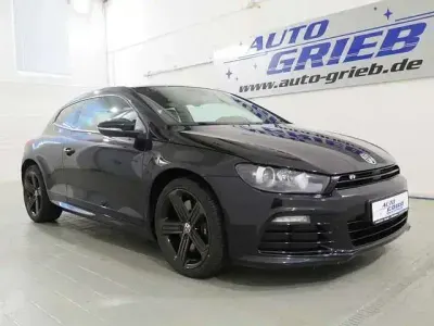 Gebraucht VW Scirocco R 265 PS (194 kW) 2011 Deep black perleffekt (metallic) Coupé