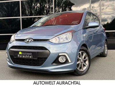 Gebraucht Hyundai i10 Edition 87 PS (63 kW) 2015 Blau Kleinwagen