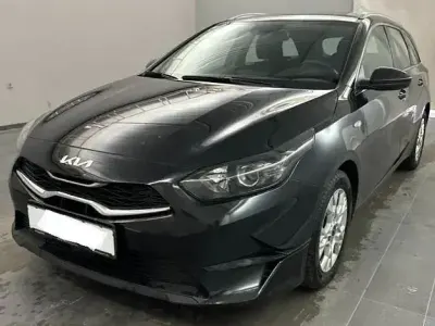 Gebraucht Kia Ceed Sportswagon Vision 160 PS (117 kW) 2021 (1k) zilinaschwarz met. Kombi