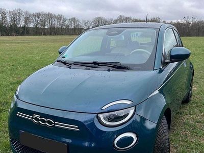 Gebraucht Fiat 500e La Prima 86 kW (118 PS) 2021 Grün Limousine