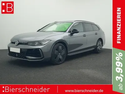 Gebraucht VW Passat Style 272 PS (200 kW) 2025 Grau Kombi