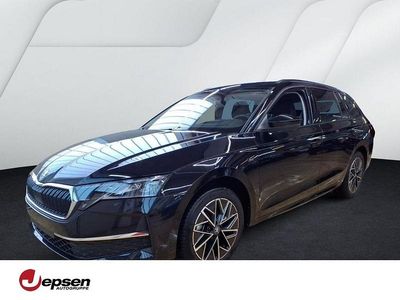 Gebraucht Skoda Octavia Tour 150 PS (110 kW) 2025 Blackmagic perleffekt Kombi